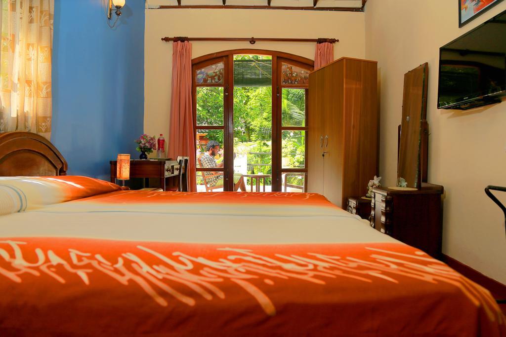 Holiday Nest Bed & Breakfast Wadduwa Exterior photo