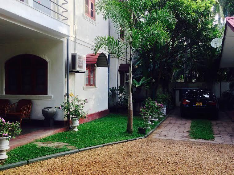 Holiday Nest Bed & Breakfast Wadduwa Exterior photo
